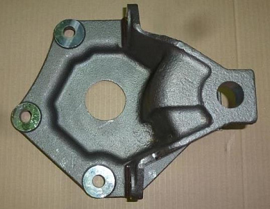 Кронштейн передней подвески КАМАЗ-6520 правый