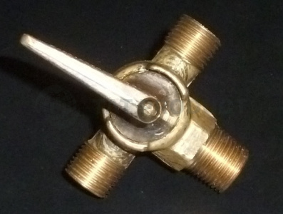 Кран распределительный бака / ОАО КамАЗ