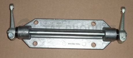 Кронштейн с валом привода / ОАО КамАЗ